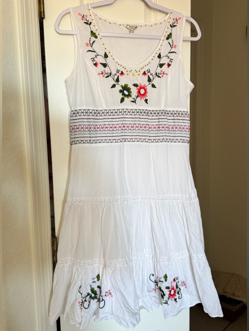 Chloe white cotton embroidered dress M 8